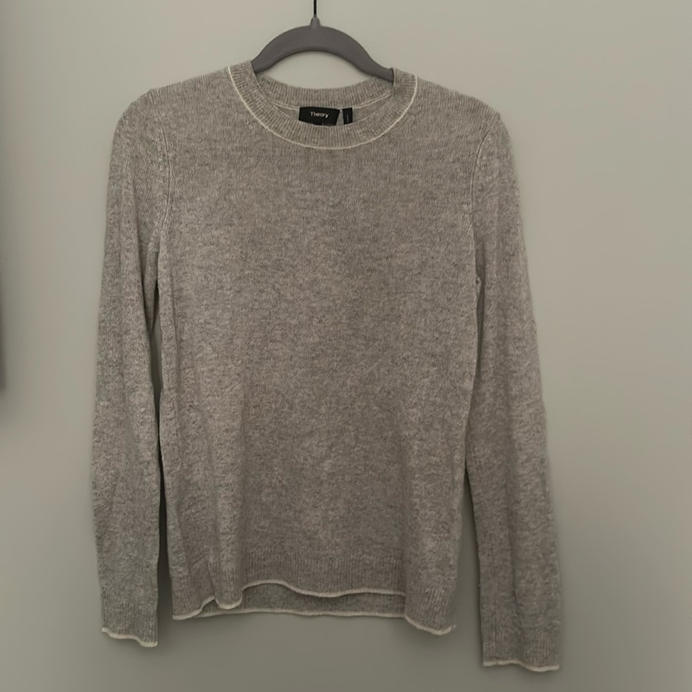 Theory 100% gray cashmere crew neck sweater. Medium - never worn.